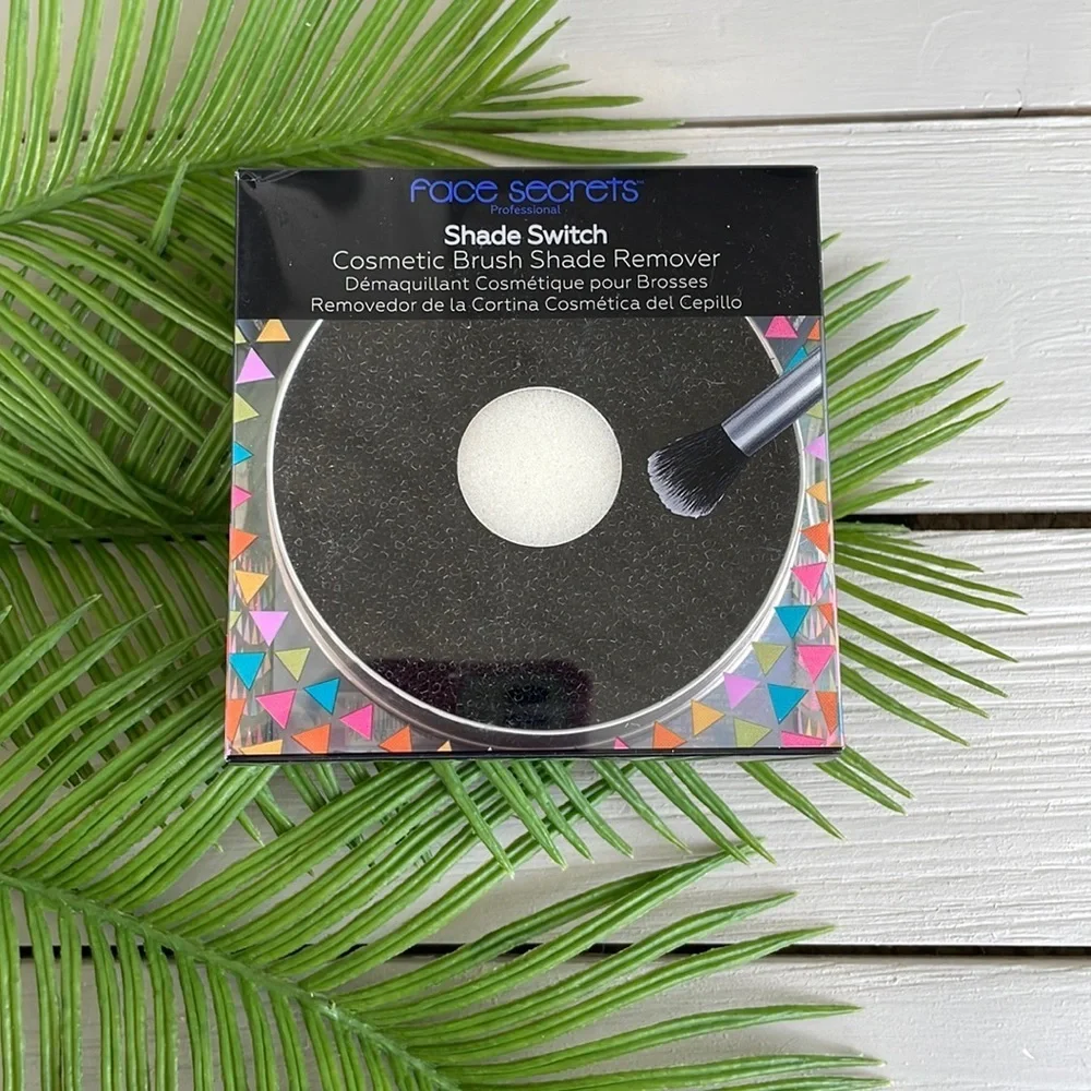 5️⃣ for 2️⃣5️⃣ NIB Shade Switch Eyeshadow Brush Cleaner